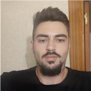 Profesor de cocina imparte clases a alumnos de formación profesional de grado medio y superior, proyecto inclusive y abierto a todos los públicos para aprender todo tipo de gastronomias